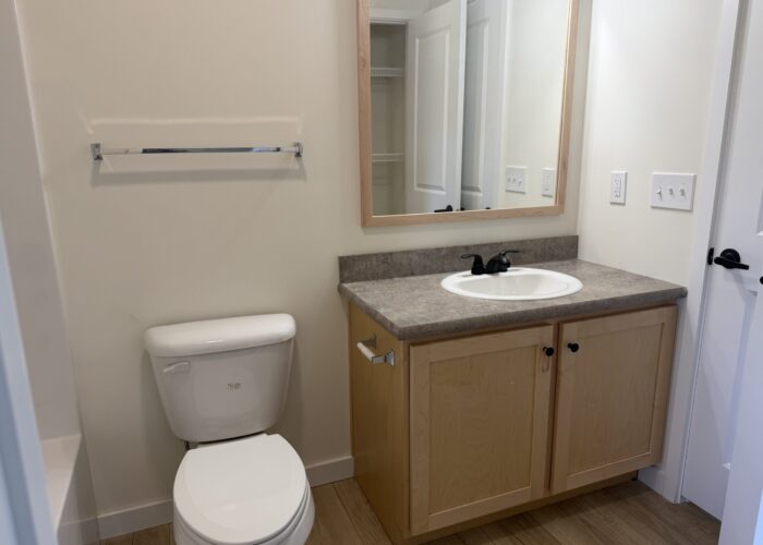 Hall Bath 2