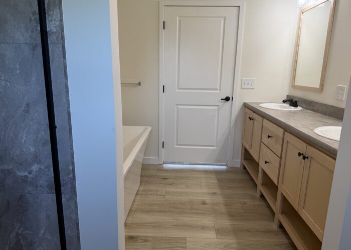 Master Bathroom 8